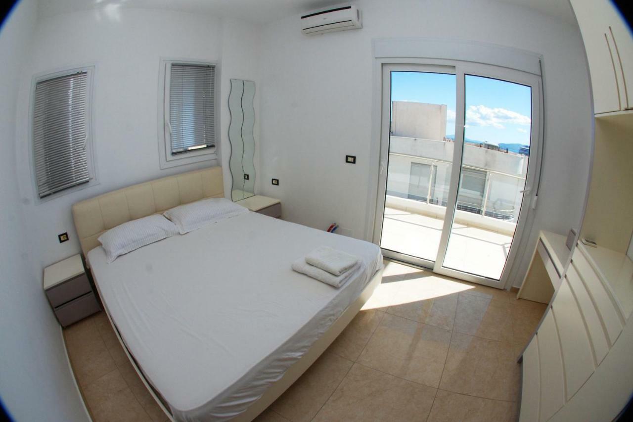 Appartement Azzura Flats à Saranda Extérieur photo