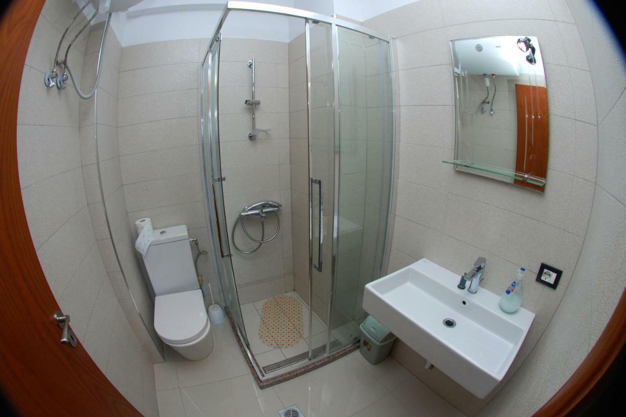 Appartement Azzura Flats à Saranda Extérieur photo